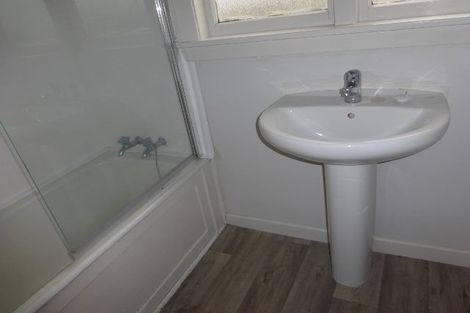 Photo of property in 17 Shortland Street, Wainoni, Christchurch, 8061