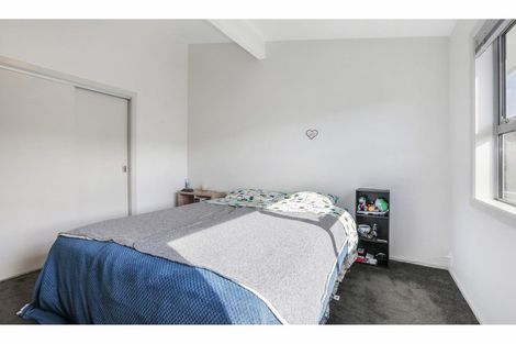 Photo of property in 100b Normandale Road, Normandale, Lower Hutt, 5010