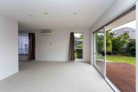 Photo of property in 39 Camden Street, Redwood, Christchurch, 8051