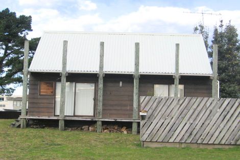 Photo of property in 218 Given Avenue, Whangamata, 3620