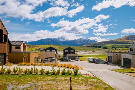Photo of property in 23 Soudley Court, Jacks Point, Queenstown, 9371