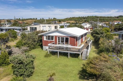 Photo of property in 57 Blue Pacific Parade, Riversdale Beach, Masterton, 5872