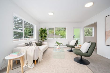 Photo of property in 22 Fyvie Avenue, Tawa, Wellington, 5028