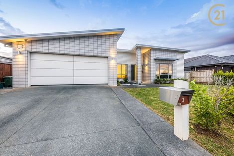 Photo of property in 3 Kabardin Street, Karaka, Papakura, 2113