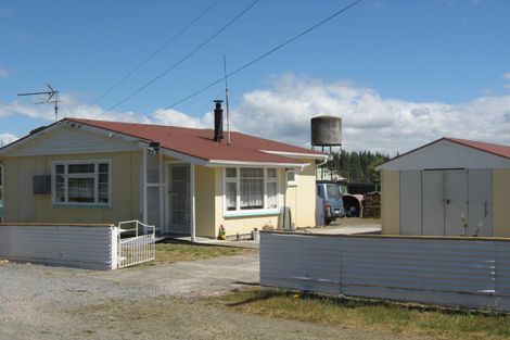 Photo of property in 1 Holton Road, Amberley, 7481