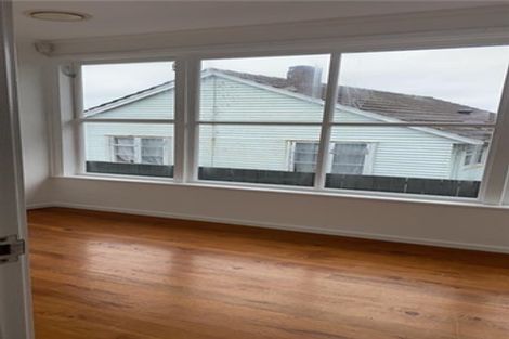 Photo of property in 6 Huxley Place, Glen Innes, Auckland, 1072