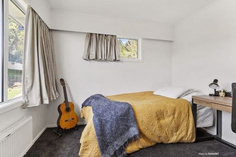 Photo of property in 49 Sunrise Boulevard, Tawa, Wellington, 5028