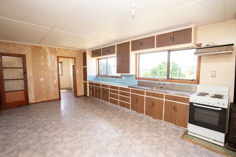 Photo of property in 18 Orchard East Road, Ngatea, 3503