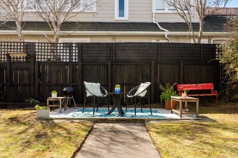 Photo of property in 51 Endeavour Street, Lyall Bay, Wellington, 6022