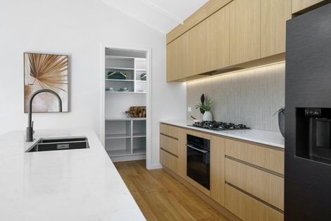 Photo of property in 11 Rose Leigh Drive, Cambridge, 3434