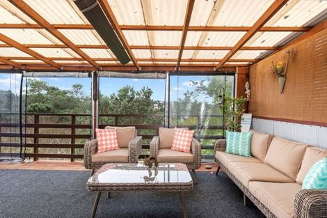 Photo of property in 35 Mountbatten Avenue, Hillcrest, Auckland, 0627