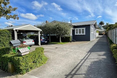 Photo of property in 24 Amaru Road, One Tree Hill, Auckland, 1061
