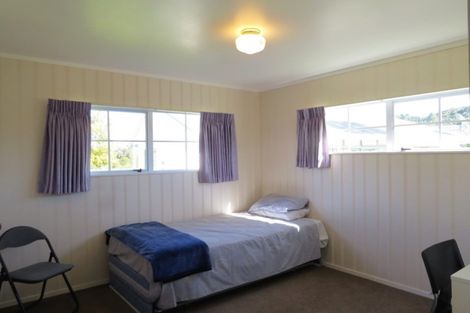 Photo of property in 5 Courthouse Lane, Coromandel, 3506