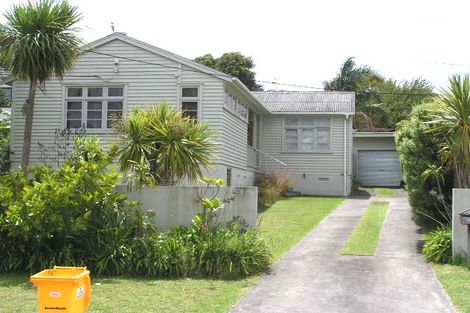 Photo of property in 1 Fifeshire Street, Belmont, Auckland, 0622
