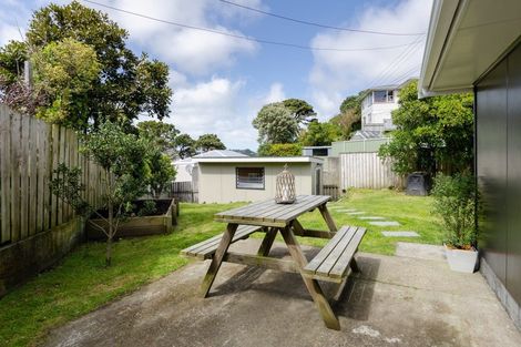 Photo of property in 77 Ironside Road, Johnsonville, Wellington, 6037