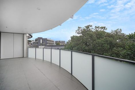 Photo of property in The Mews, 5/8 Basque Road, Eden Terrace, Auckland, 1021