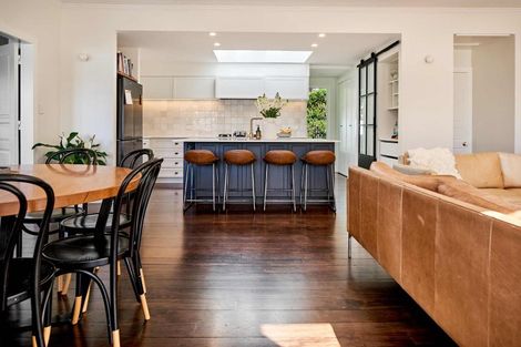 Photo of property in 89 Paremata Road, Paremata, Porirua, 5024