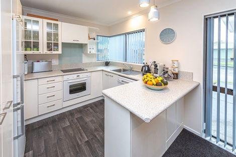 Photo of property in 1 Loader Place, Tawhero, Whanganui, 4501