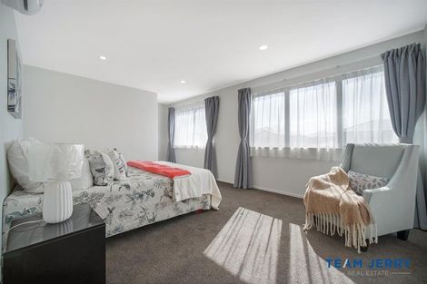 Photo of property in 76 Donegal Park Drive, Flat Bush, Auckland, 2019