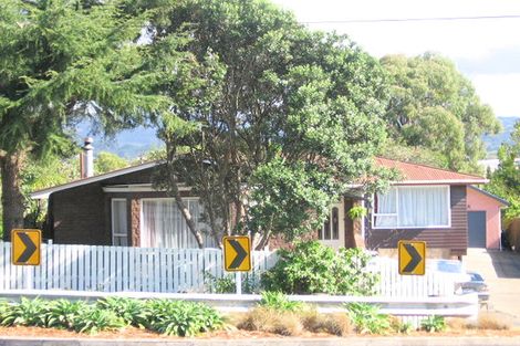 Photo of property in 1/115 View Road, Sunnyvale, Auckland, 0612