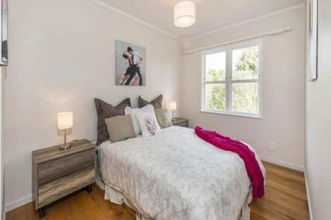 Photo of property in 3/3 Penzance Road, Mairangi Bay, Auckland, 0630