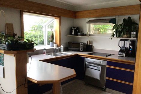 Photo of property in 33 Viewmont Drive, Harbour View, Lower Hutt, 5010