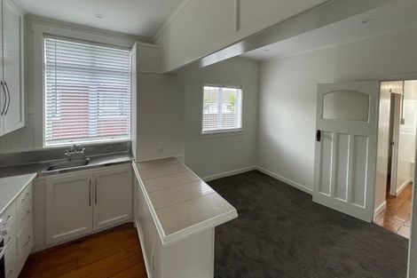 Photo of property in 11 West Coast Road, Glen Eden, Auckland, 0602