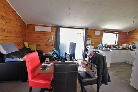 Photo of property in 2 Perry Place, Bader, Hamilton, 3206