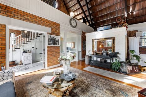 Photo of property in 95a Calliope Road, Stanley Point, Auckland, 0624