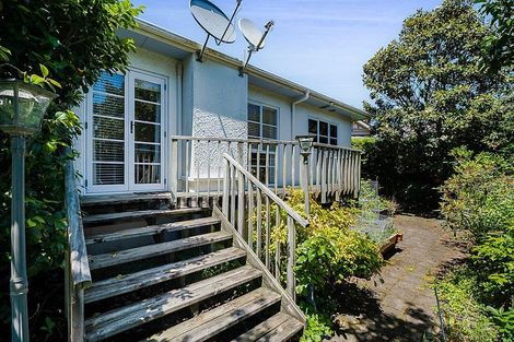 Photo of property in 33 Rogan Street, New Plymouth, 4310