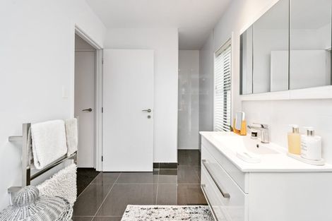 Photo of property in 22 Stace Hopper Drive, One Tree Point, 0118