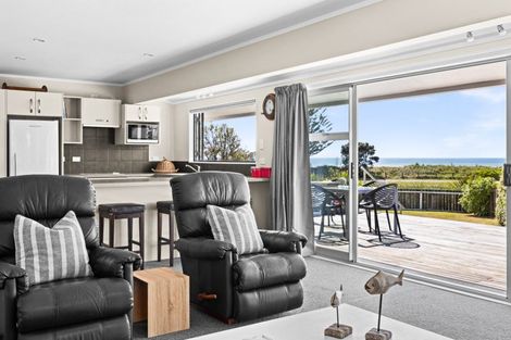 Photo of property in 98 Harper Road, Waimarama, 4294