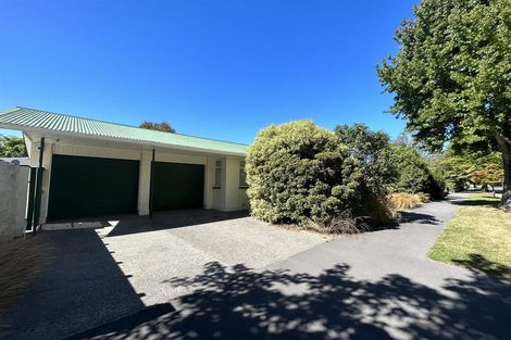 Photo of property in 35 Lochee Road, Upper Riccarton, Christchurch, 8041
