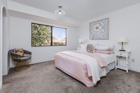 Photo of property in 123 Wattle Farm Road, Wattle Downs, Auckland, 2103