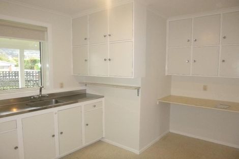 Photo of property in 120 Kings Crescent, Hutt Central, Lower Hutt, 5010