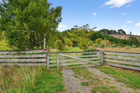 Photo of property in 5528 Castlepoint Road, Tinui, Masterton, 5889