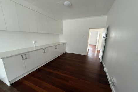 Photo of property in 40 Renfrew Avenue, Sandringham, Auckland, 1041