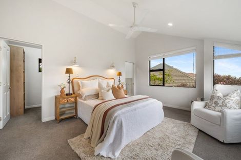 Photo of property in 37 Westerham Drive, Dannemora, Auckland, 2016