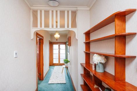 Photo of property in 35 Miro Street, Takaro, Palmerston North, 4410