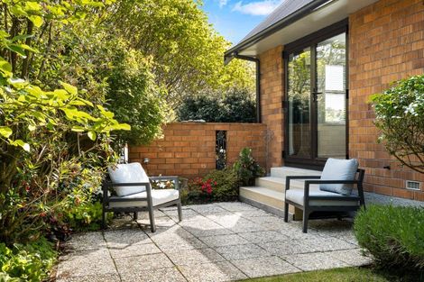 Photo of property in 75 Glenross Street, Glenross, Dunedin, 9011