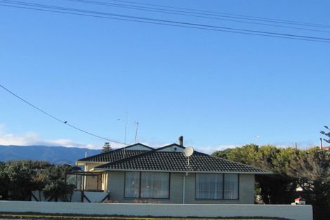 Photo of property in 78 Marine Parade, Otaki Beach, Otaki, 5512