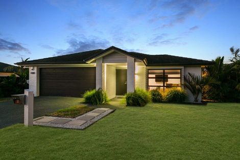 Photo of property in 11 Creda Road, Wattle Downs, Auckland, 2103