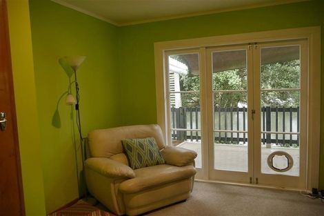 Photo of property in 9 Willow Place, Horahora, Whangarei, 0110