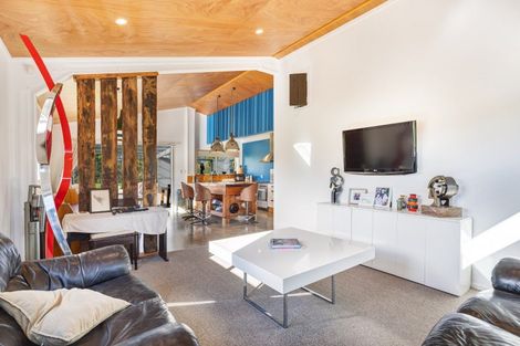 Photo of property in 170 Pomona Road, Kumeu, 0891