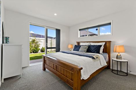 Photo of property in 16 Perla Road, Pukekohe, 2120