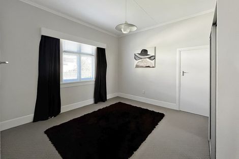 Photo of property in 21 Beresford Street, Takaro, Palmerston North, 4410