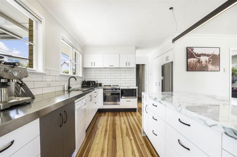 Photo of property in 4 Gordon Street, Hillcrest, Hamilton, 3216