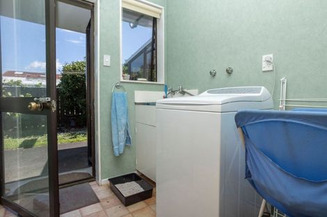 Photo of property in 17 Trafalgar Street, Dannevirke, 4930