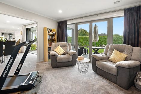 Photo of property in 7 Saint James Drive, Huntington, Hamilton, 3210