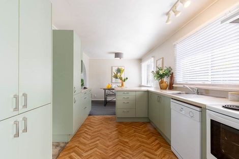 Photo of property in 5 Hookway Grove, Paraparaumu, 5032